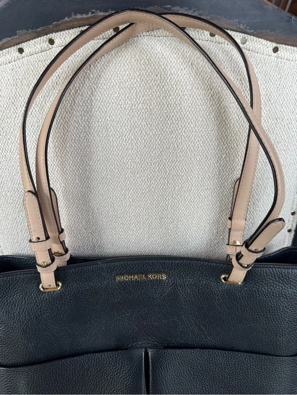 Michael Kors Bedford Medium Black Leather Pocket Tote with Nude Straps - Picture 4 of 9